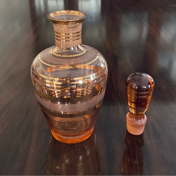 Mid-century Glass Decanter Set - VGUC - Picture 3 of 3